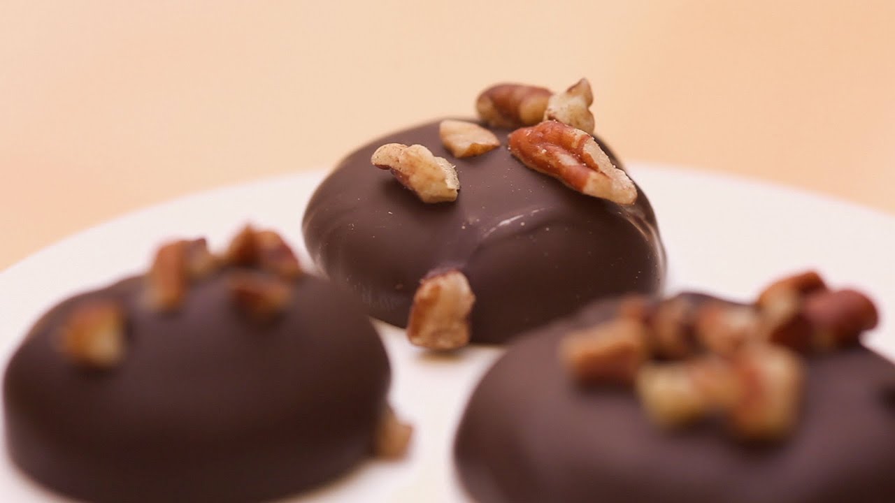 Homemade Chocolate Caramels Recipe | Everyday Health