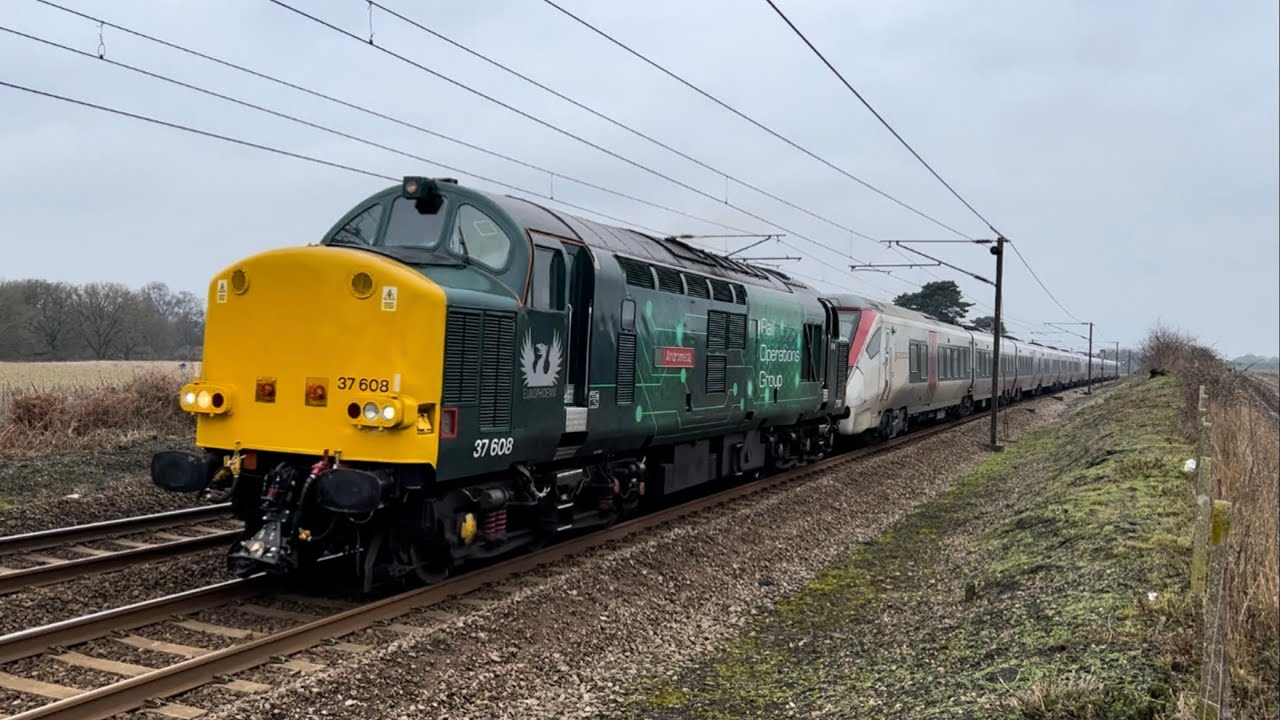 Rail Operations Group 37608 powers north past Ardleigh with 5P00