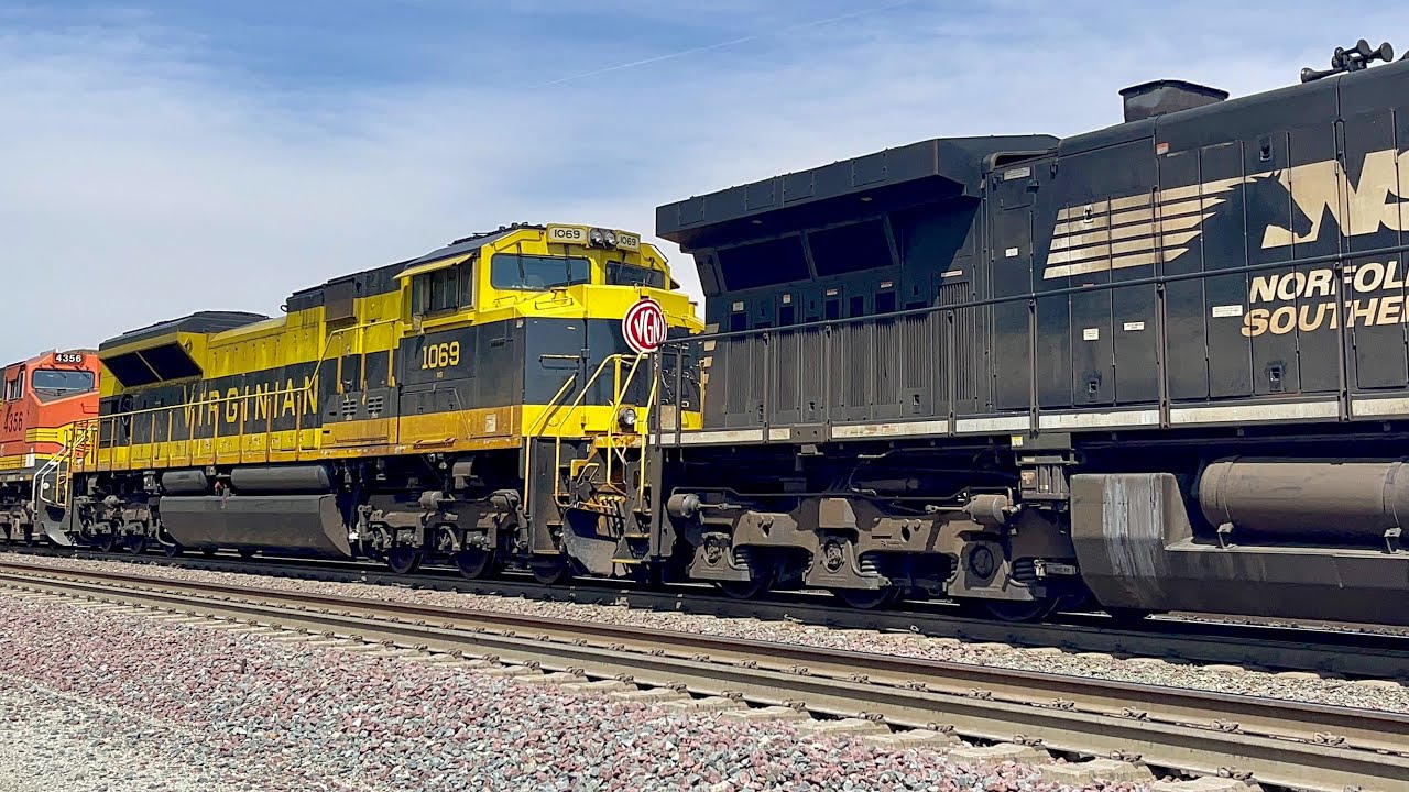 The Virginian! Norfolk Southern 1069(SD70ACe) Virginian Heritage Unit Cajon Pass 3-13-22 4KHDR