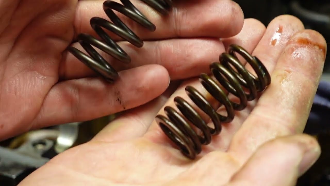 Why & How To Replace Valve Springs Without Removing The Head