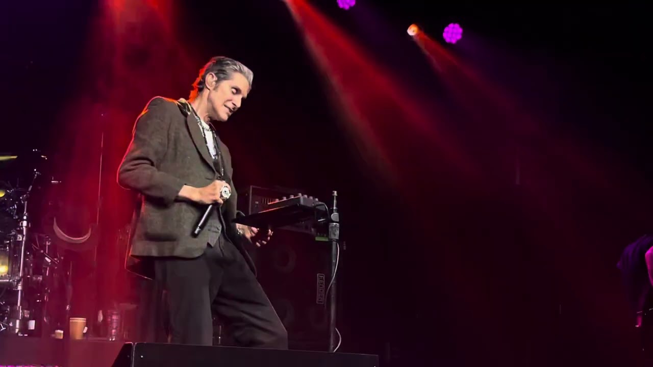 Jane's Addiction -  Pigs in Zen live in  Glasgow 2024 Barrowland
