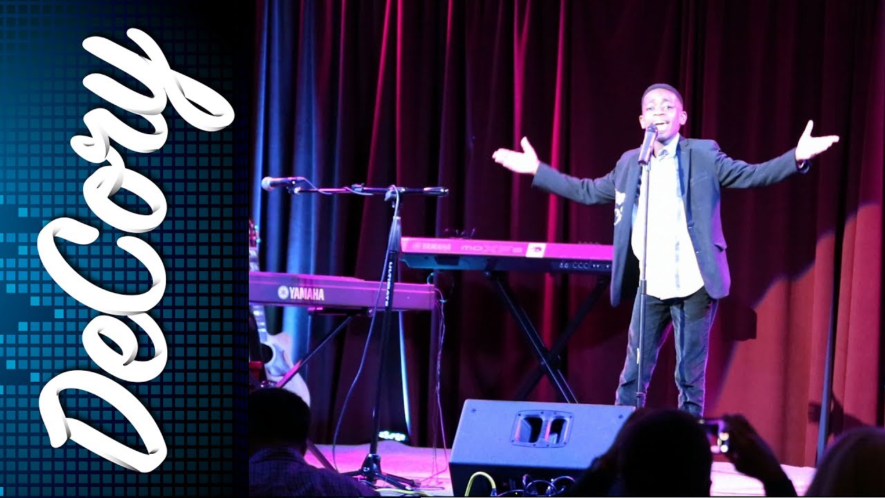 Kid sings R. Kelly's 