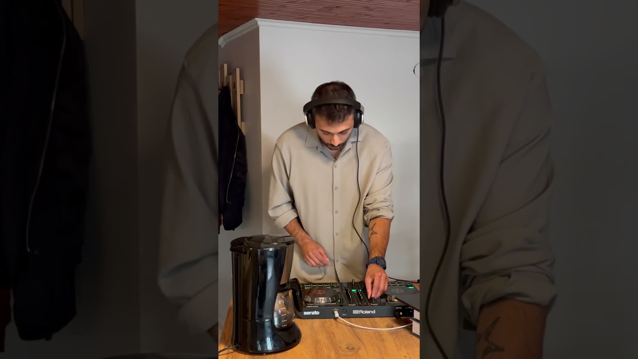 #housemusic #dj #deephousemusic #electronictechhouse #deephouse #techhouselovers #music