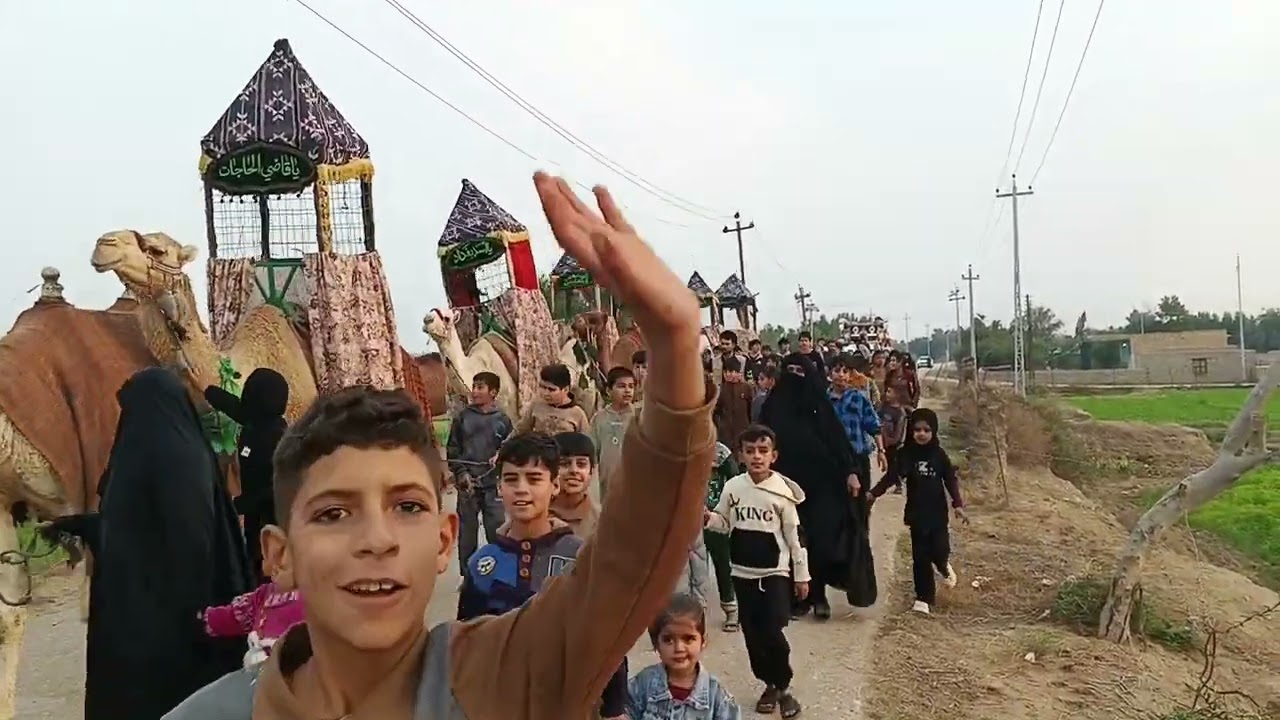 وصول موكب اهالي ناحية شيخ سعد قادم من البصرة الى منطقة صدر الحشريه التابعه لقظاء المجر الكبير  