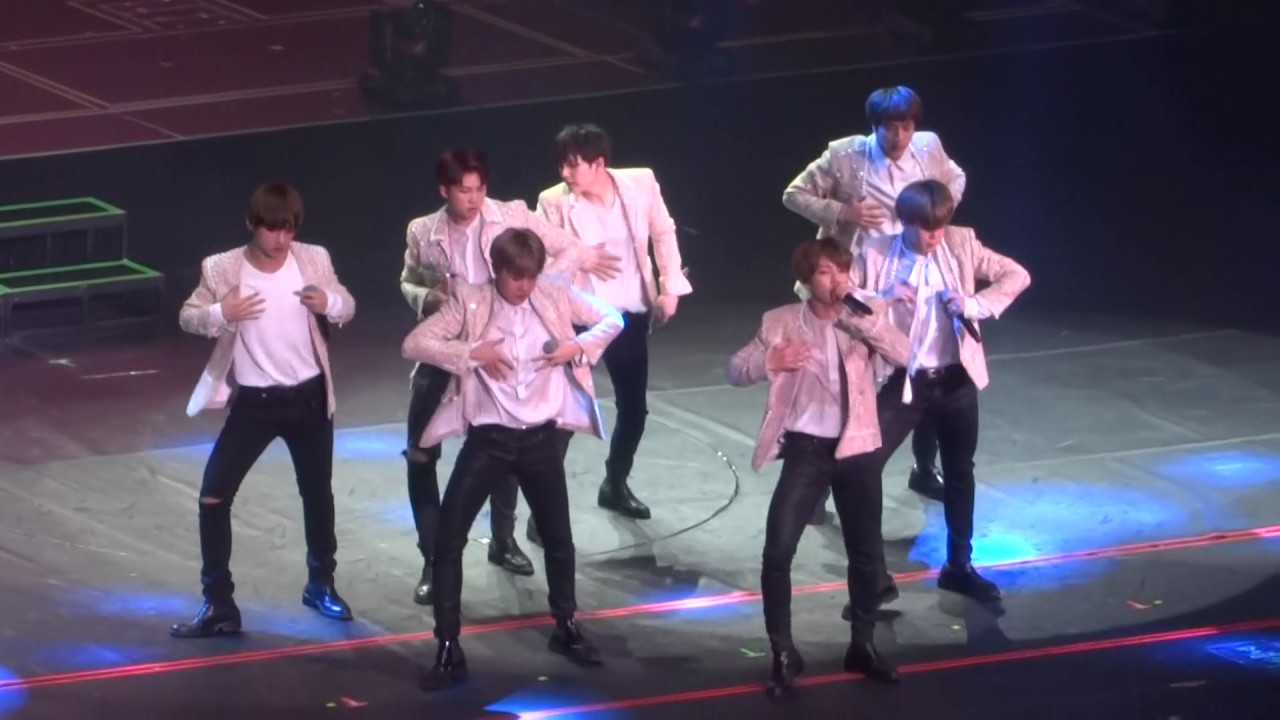 170402 BTS WINGS TOUR IN ANAHEIM - Blood Sweat & Tears