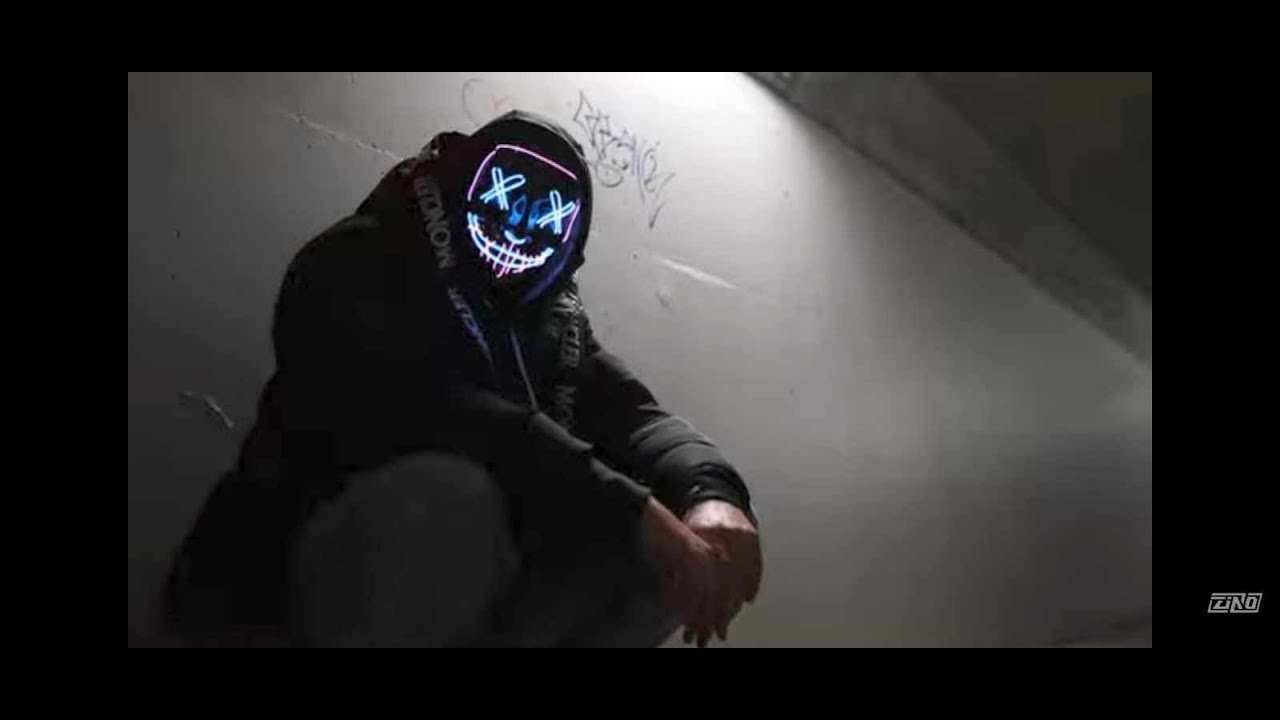 Zino ft eek-Half Leeg(Official Music Video )