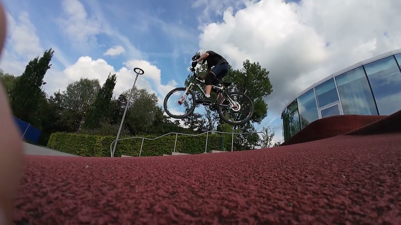 Freeride und Spr&uuml;nge in Merzhausen I K.-Sports