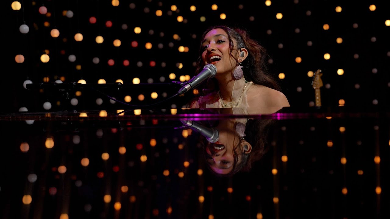 Raveena - Rise (Live on KEXP)