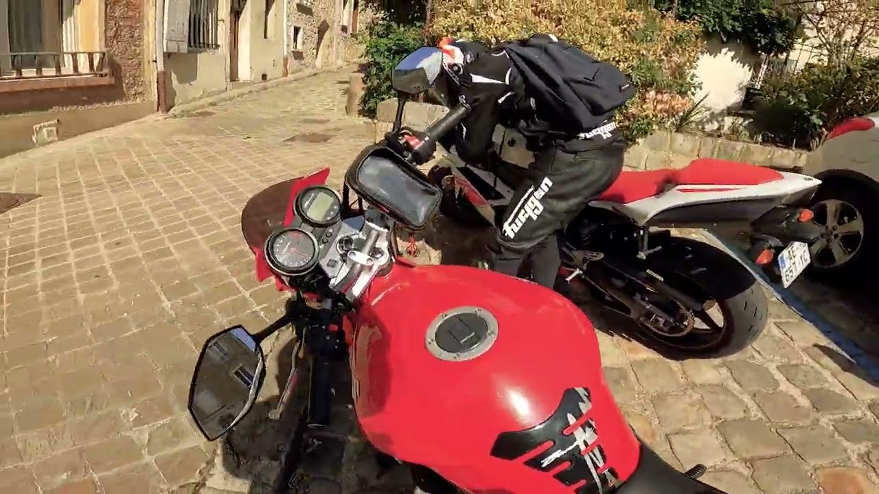 Les 4 cylindres réveillent le monde 🔥(Bandit A2 + R1 + Forêt = 💥)
