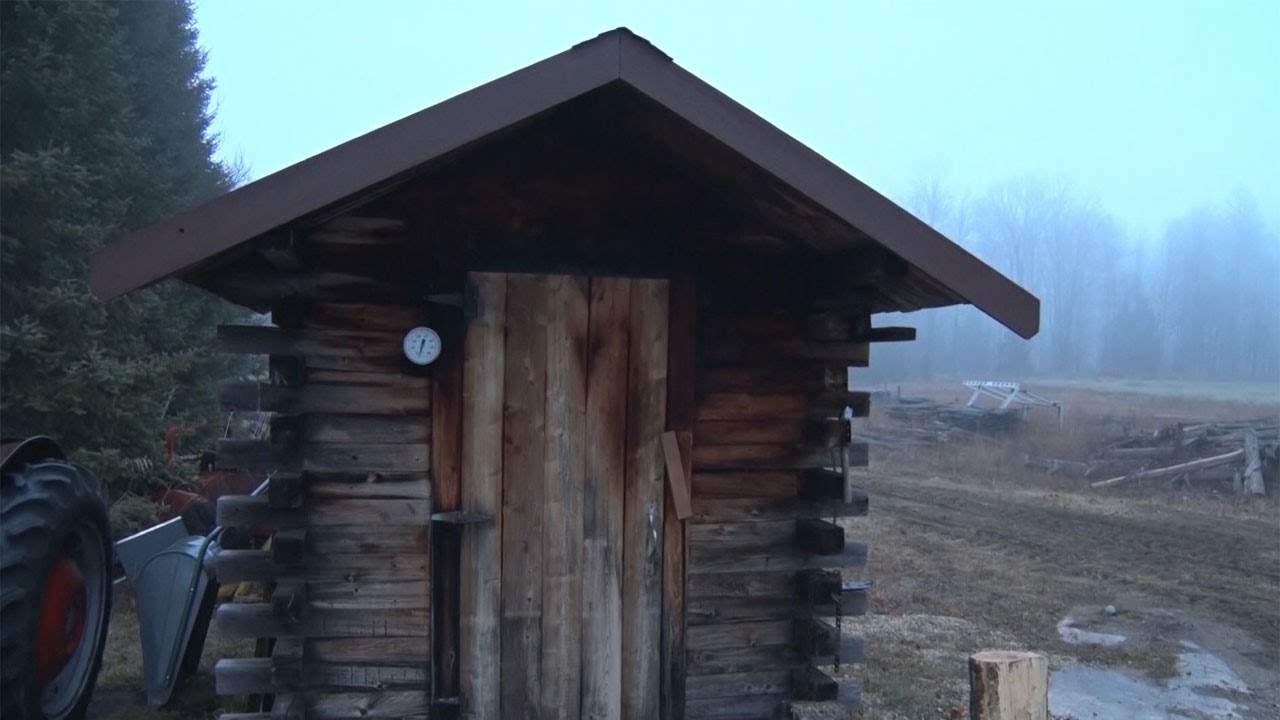 906 Outdoors - Smoking Venison
