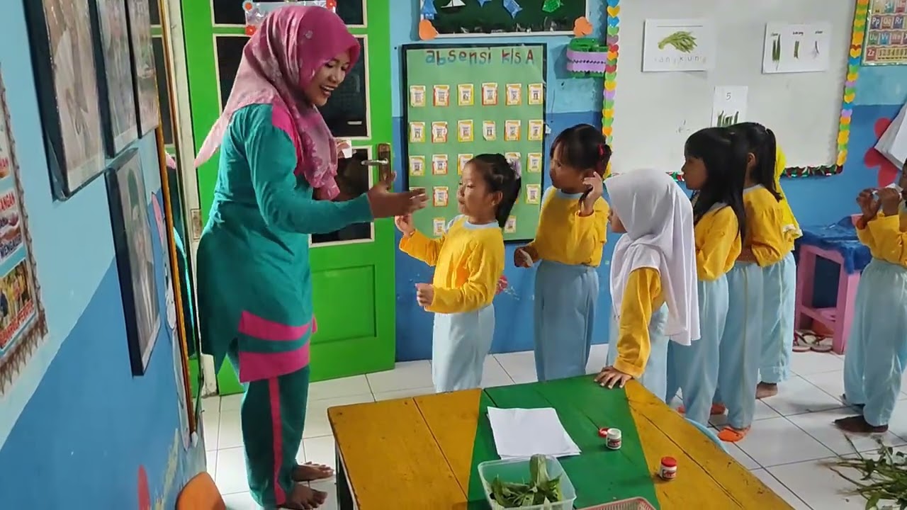 Kegiatan Pembelajaran TK Dewi Masyithoh 37 