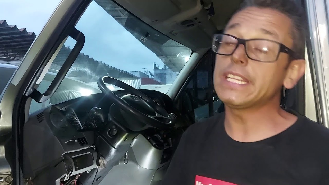 NÃO FUNCIONA BOIA DE COMBUSTIVEL DA IVECO 35S14 DEVIDO PLUG INVERTIDO DEFEITO COLOCADO MUITO DIFÍCIL
