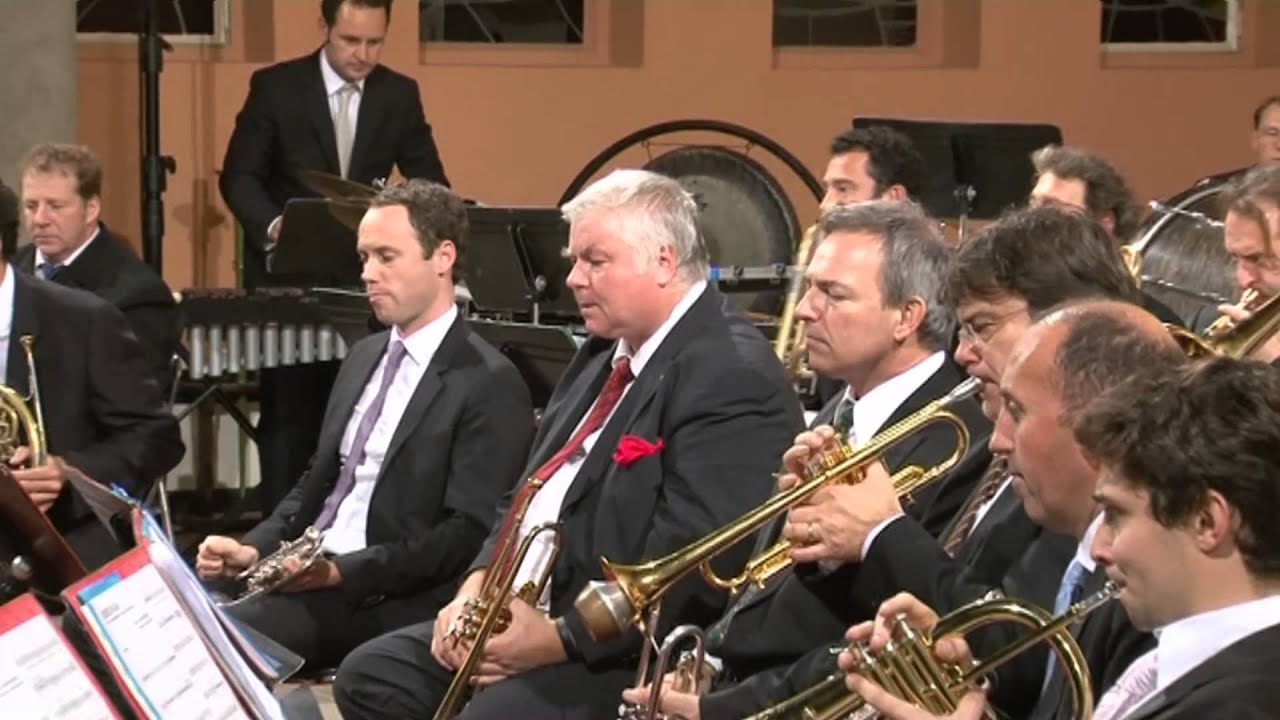 Thierry CAENS: Les Cuivres Fran&ccedil;ais jouent PIAZZOLLA
