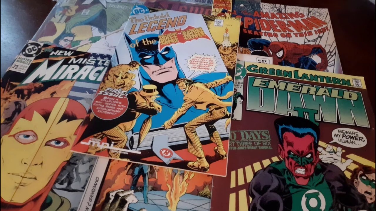 [ASMR] Flipping Through DC Comics 🦇💭