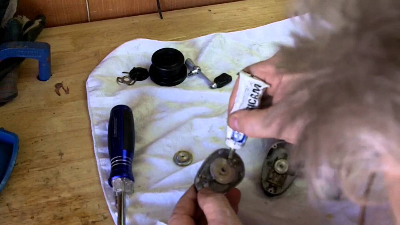 Mitchell 300 Fishing Reel Cleaning. Can I get my Father's 55 year old reel back to the lake?