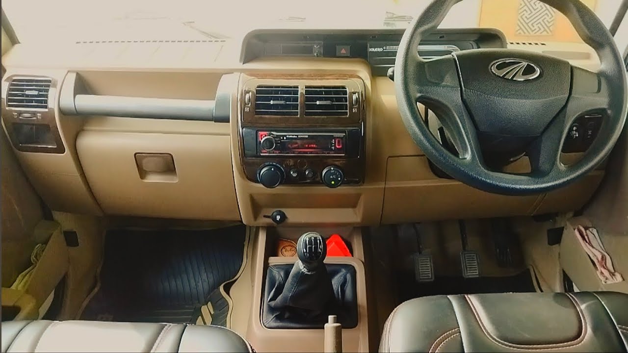 Mahindra Bolero BS6 Detailed Interior Review | Music System Test