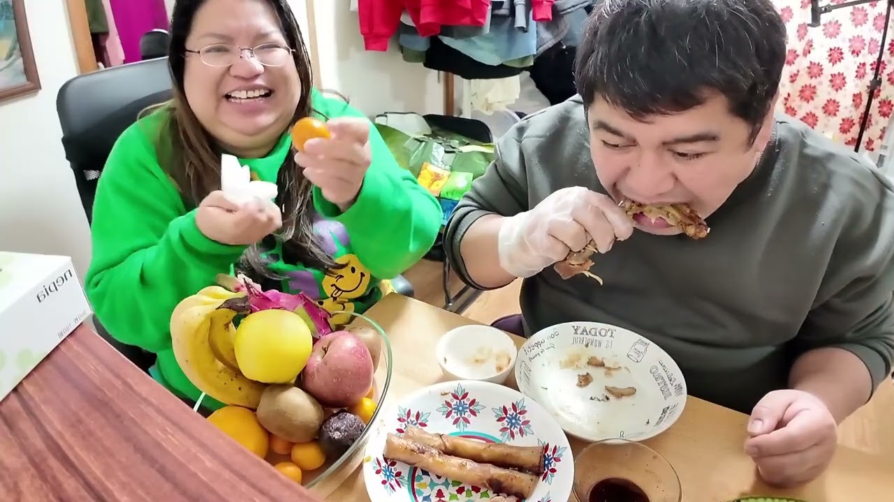 Eating crispy lumpiang shanghai at roasted chicken | MUKBANG 