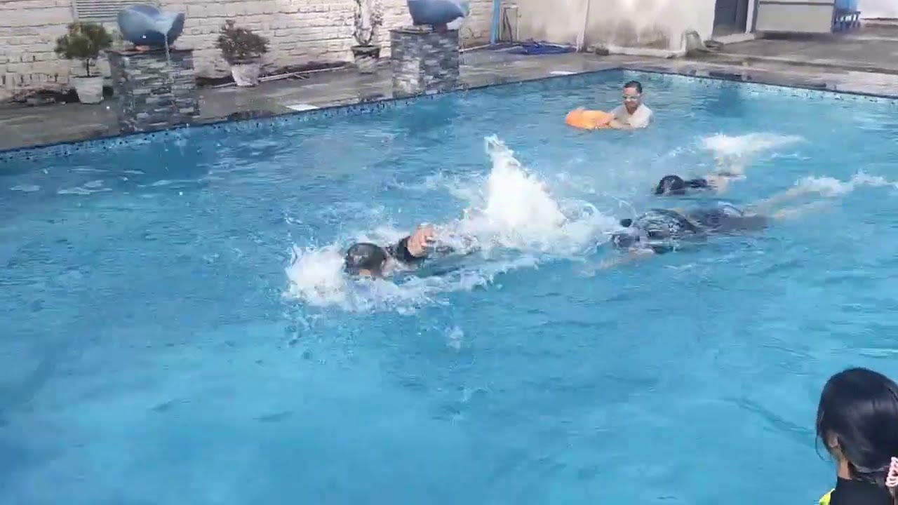 Swimming competition hue jijaass Sali k beech 🤣🏊‍♂️🏊