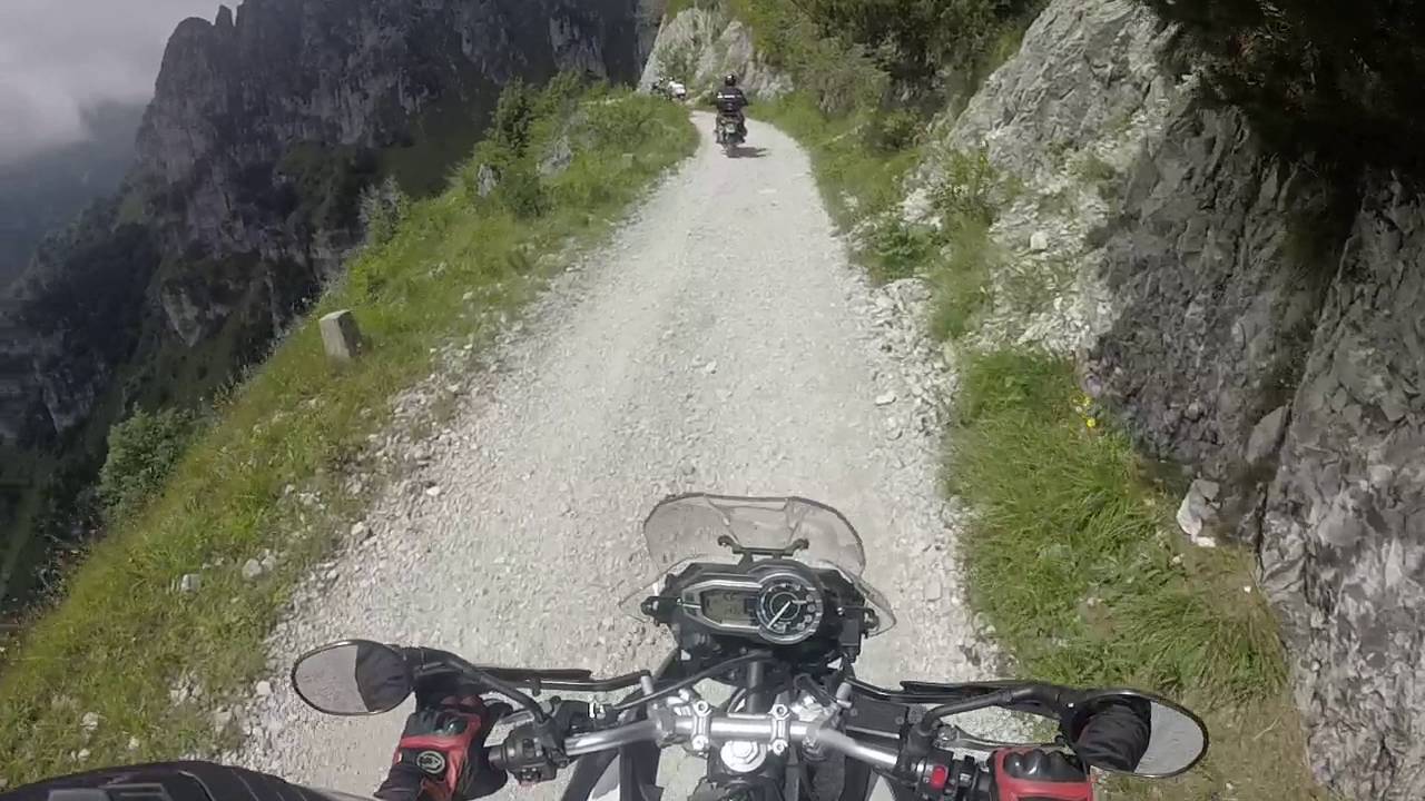 Passo Baremone verso passo Maniva - Triumph Tiger 800