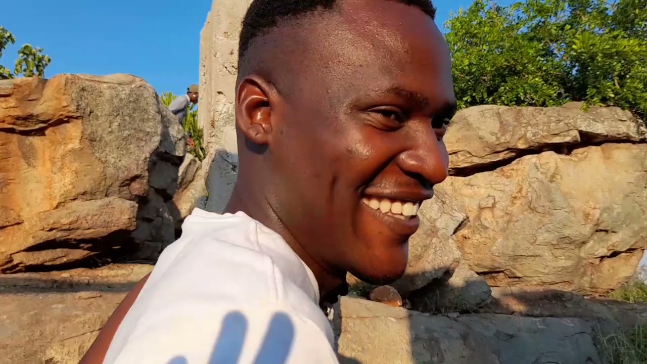 KING HLUBI & MAJAWONKE ft UMFANA WENYATHI.     Music video
