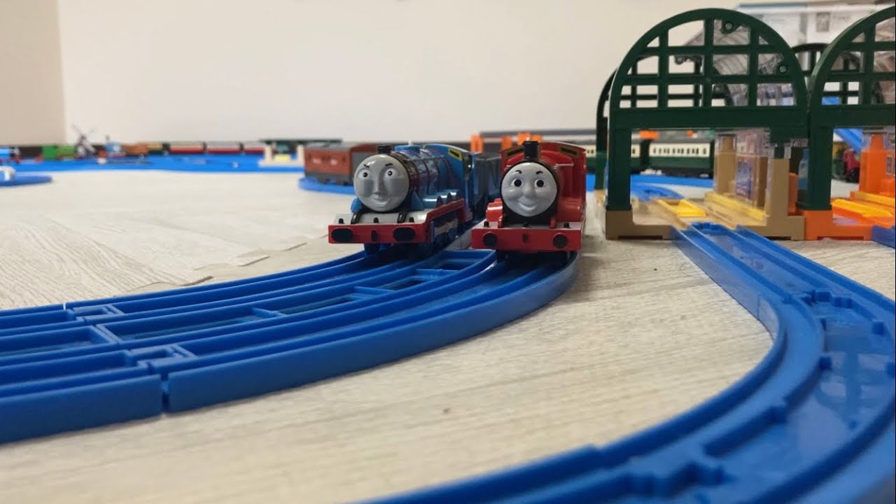 James & the Express tomy thomas & friends