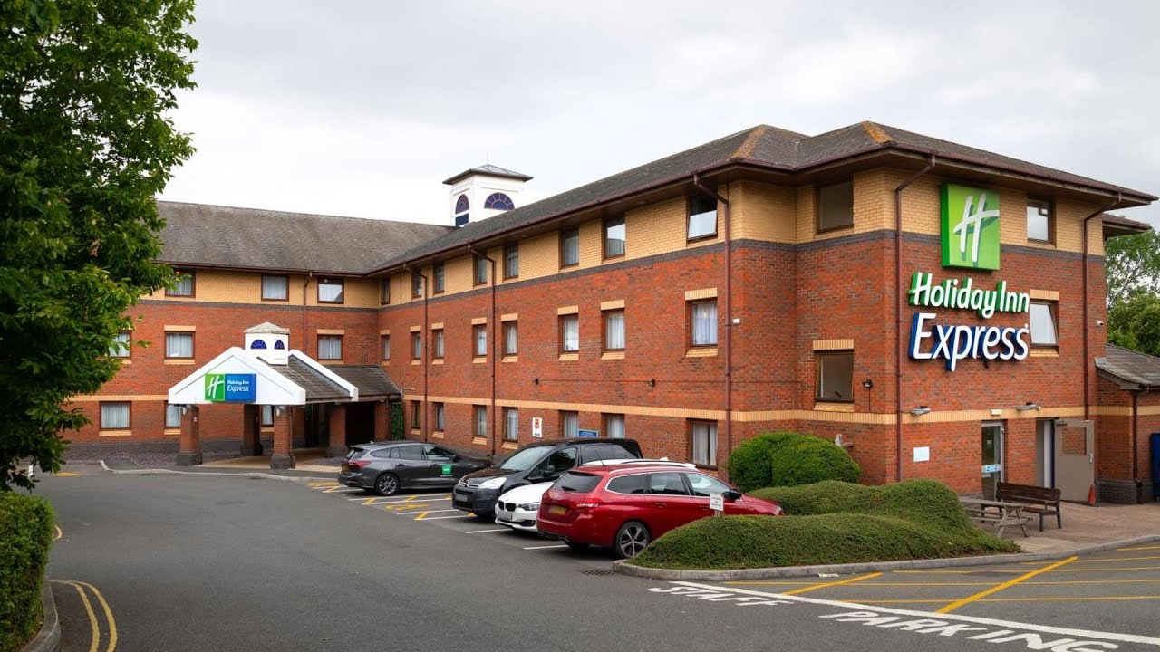 Holiday Inn Express Exeter East By IHG | Exeter, United Kingdom | Hotel Review 🏨