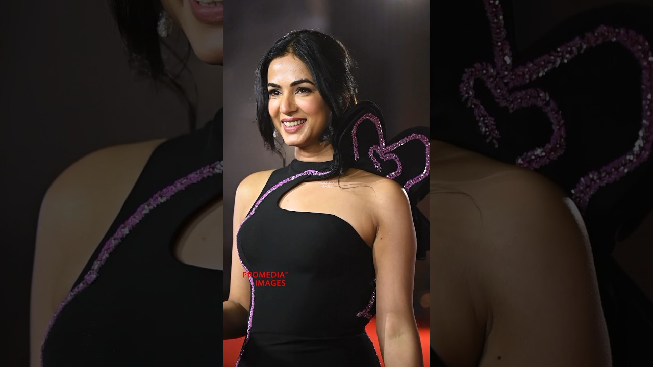 Sonal Chauhan on the Red Carpet of Filmfare Awards 2024 | ProMedia