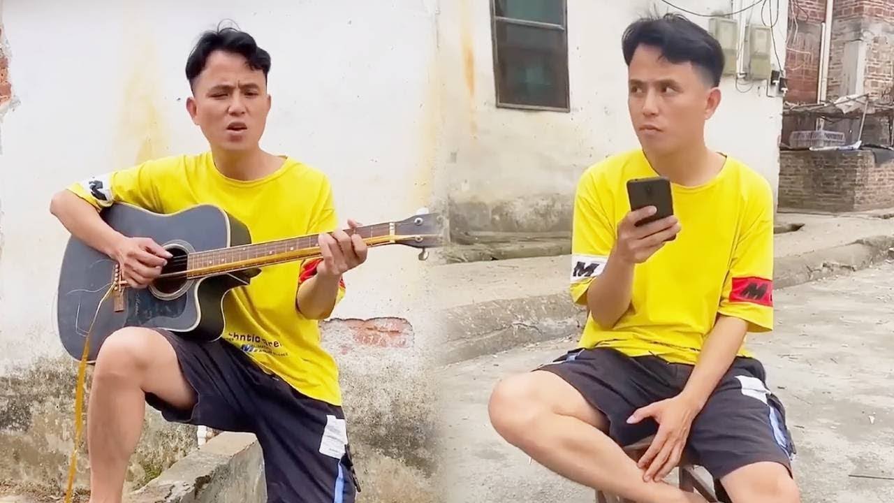沙雕李飞在街上看见身材超哇塞的美女，赶紧追上去孔雀开屏推销自己！没想到.......全搞砸了，被美女笑话死了！