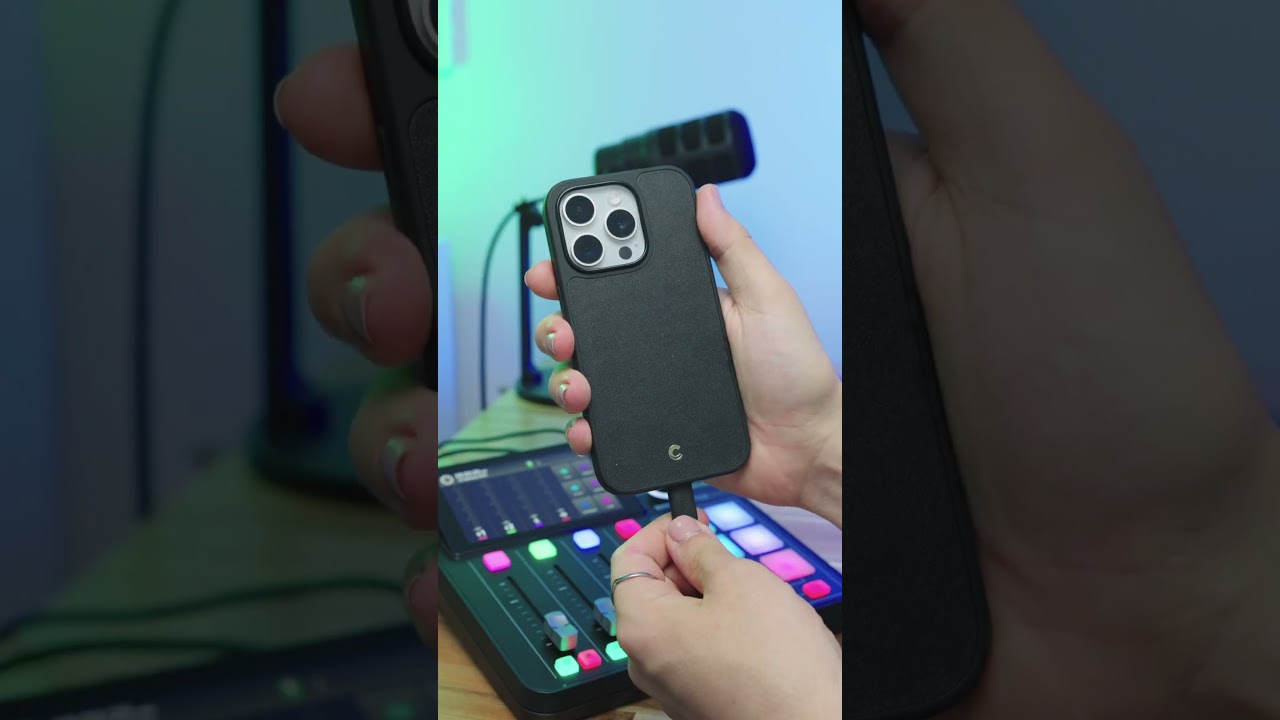 How to Go Live With Your Smartphone and the R&Oslash;DECaster Duo