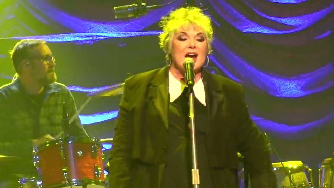 Heart Live 2025 🡆 Magic Man 🡄 Jun 17 ⬘ Sugar Land, TX