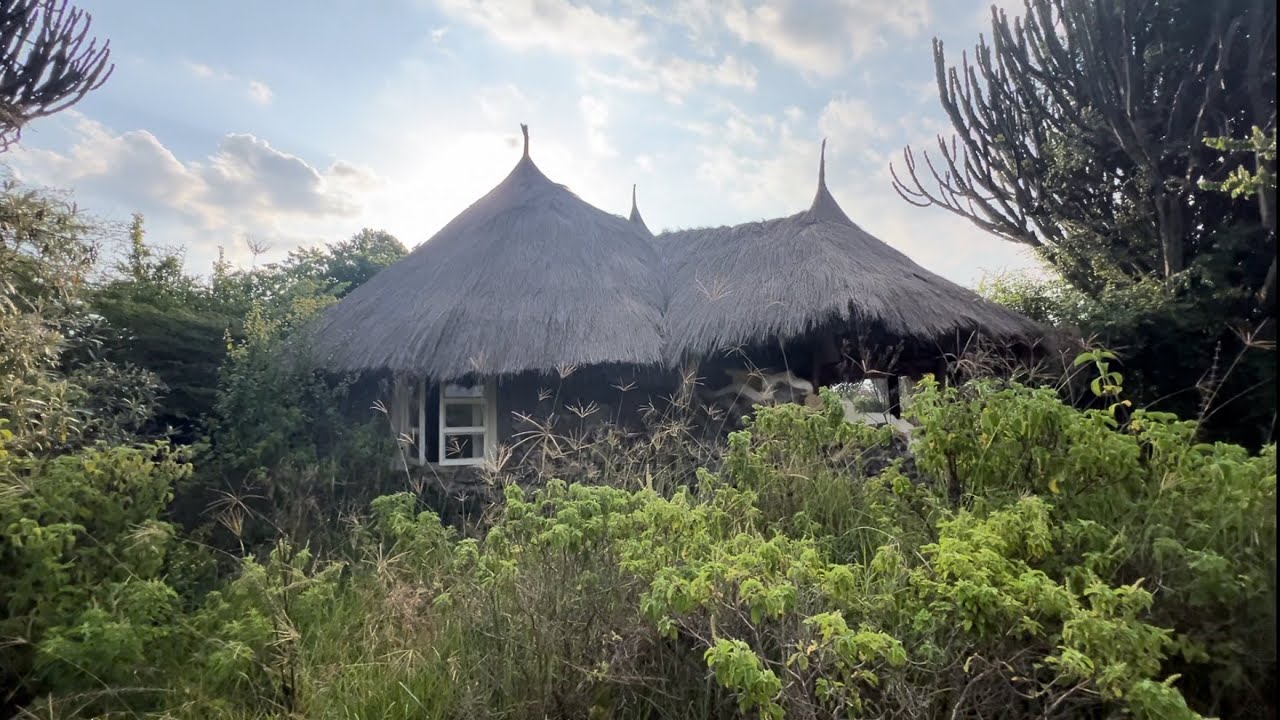 A tour at my cottage (Impala) in Mbweha Camp Kenya.Staying for 2 nights for Safari,Gaming activities