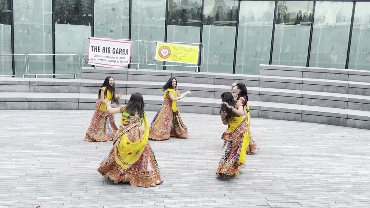 IIW brings The Big #garba by 'Rhythm Performing Arts', Founder Bijal Dobariya at Scoop #london