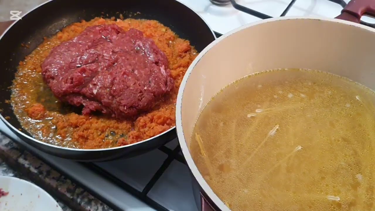 سباغيتي بالصلصة الحمراء لديدة 🍝🥕🍅