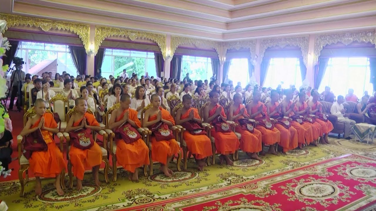12 boys rescued from Thai cave end their novice monk period