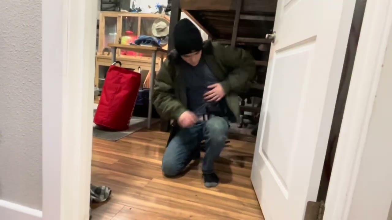 R6 short film