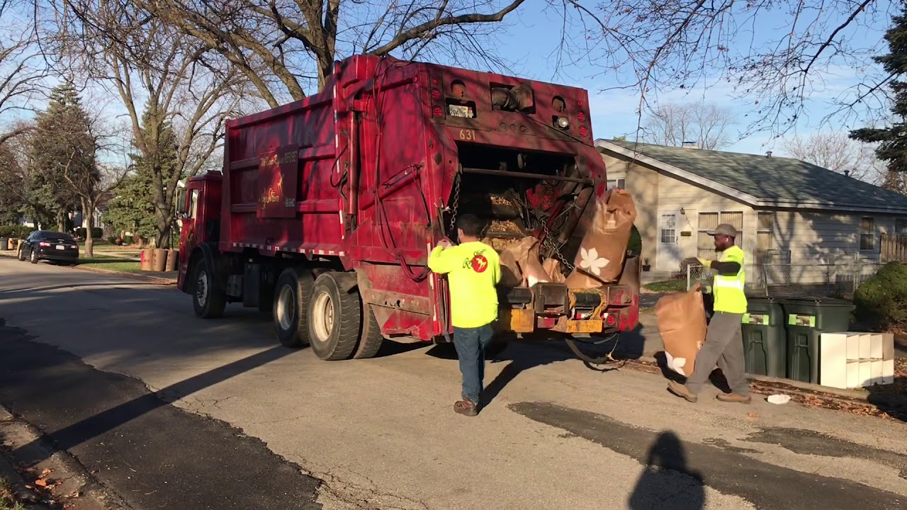 Roy Strom EZ Pack Goliath Rear Loader Garbage Truck on Heavy Yard Waste