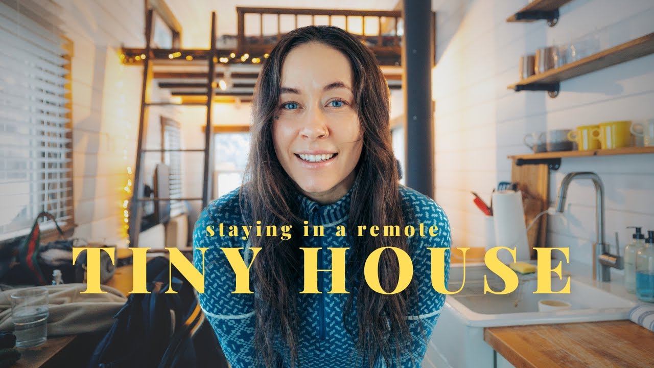 Staying at a remote tiny house in Pemberton, British Columbia // Unique Airbnbs in Canada (hot tub!)