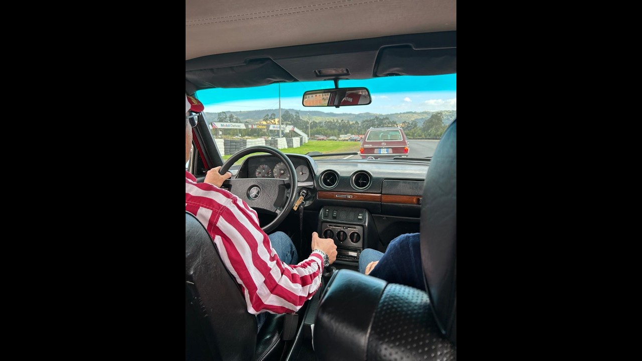 Motor Clásico ​⁠2026. 50 aniversario Mercedes-Benz​⁠ W123 Autódromo de Tocancipá 280226