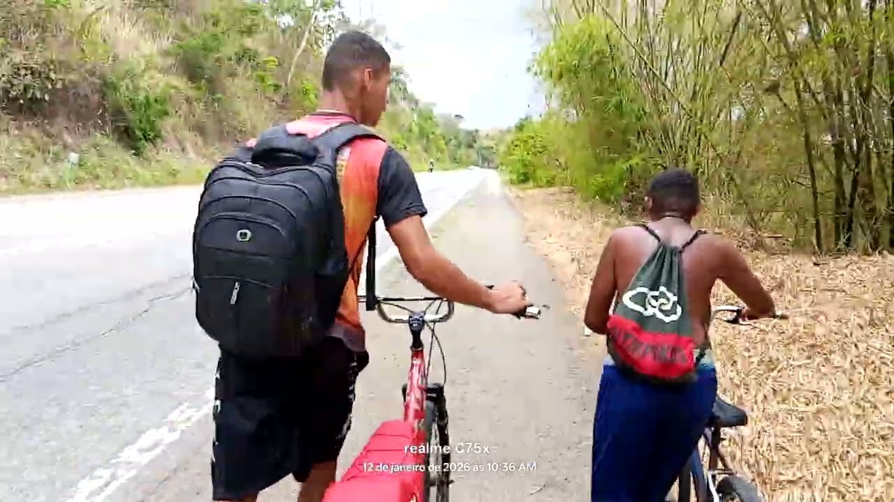 Nós fomos para o sítio da minha vó despreparado sem nada