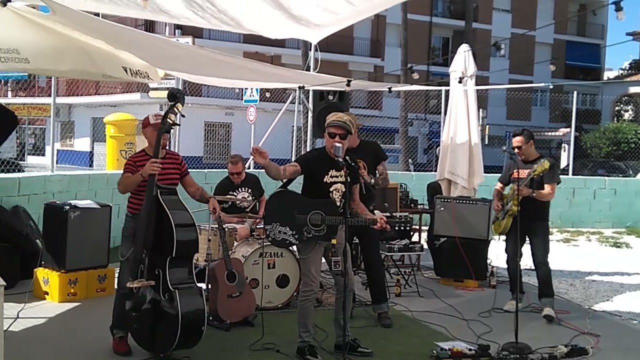 Howlin' Ramblers; Mess a blues.