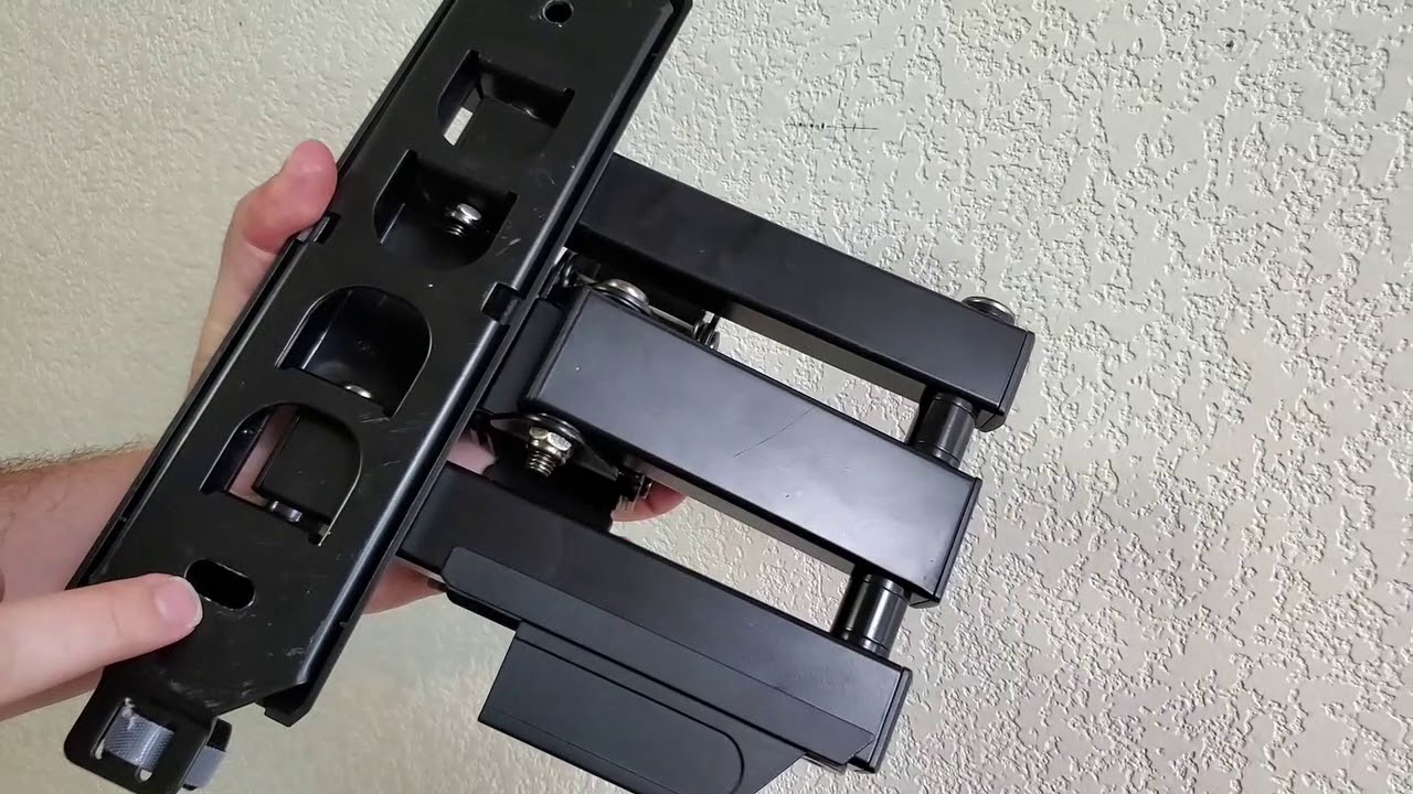 How to Mount a 32' Visio Television with an OmniMount Full Motion Mount (Easy)