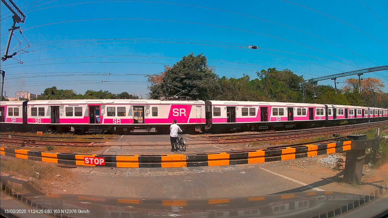Absolute delight to watch 2 Trains 🚂🚃 Crossing each other in Tirusulam Railway Station 🚉 Dashcam 🎥