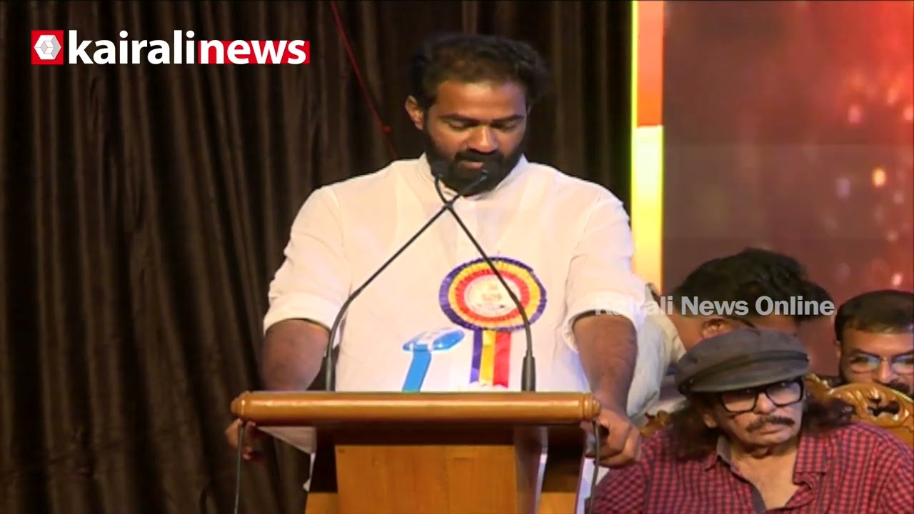 'നിലപാട് തുറന്നുപറഞ്ഞതിൻ്റെ പേരിൽ മുരുകൻ കാട്ടാക്കട കവിയല്ലെന്ന് പറഞ്ഞു': വി കെ സനോജ്