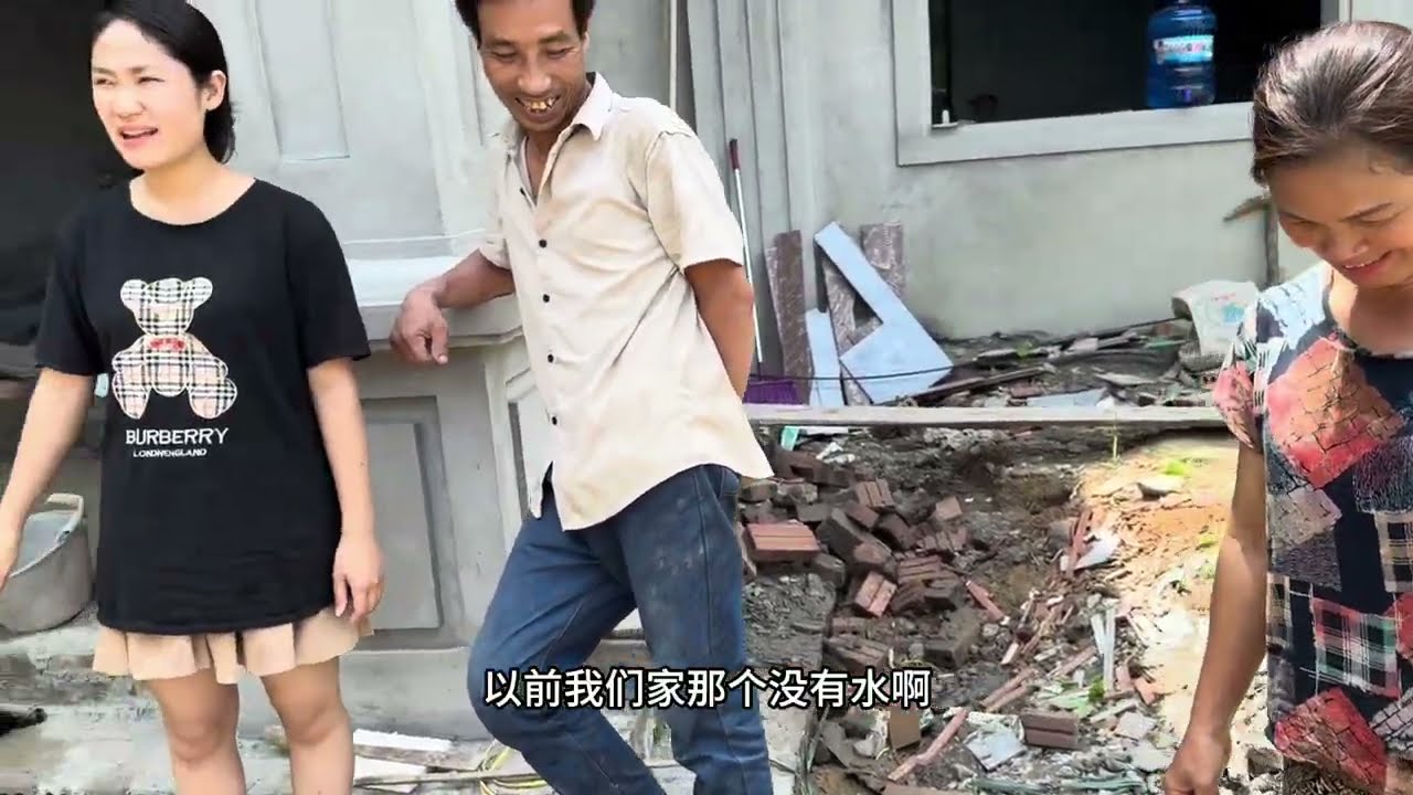 小松花2000萬給越南老丈人家的新房打一口水井，訂做房子大門合適嗎
