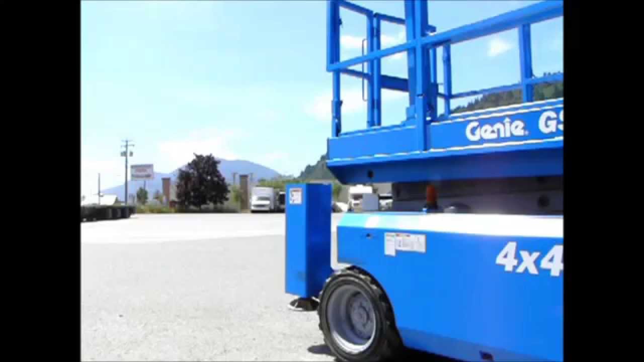 2007 Genie GS-3268 RT Scissor Lift with Outriggers/Stabilizers For Sale