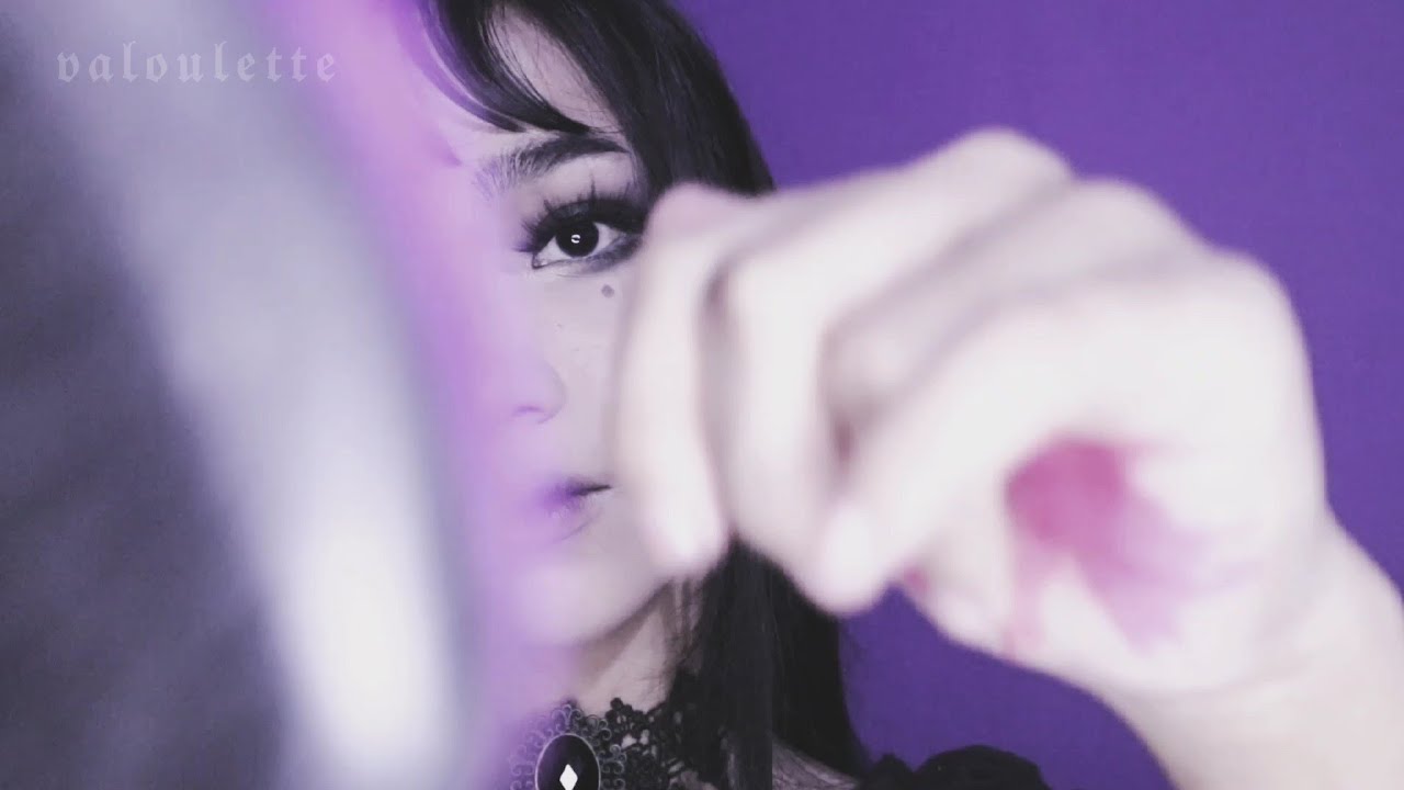 1 minute ASMR ☁︎ 𝐠𝐨𝐭𝐡 𝐠𝐟 𝐛𝐫𝐮𝐬𝐡𝐞𝐬 𝐲𝐨𝐮𝐫 𝐡𝐚𝐢𝐫