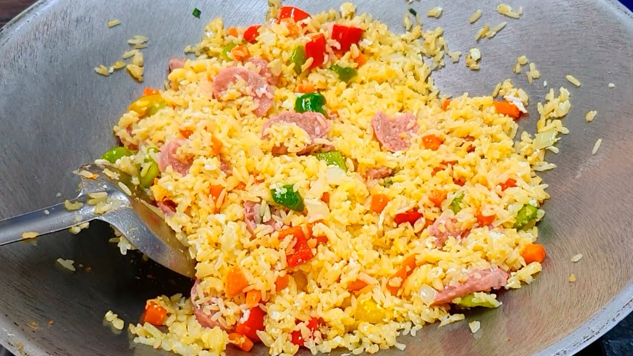 ข้าวผัดแหนม วิธีผัดให้ข้าวเหลืองทองอร่าม ไม่มีติดกระทะ ผัดแล้วไม่แฉะ หอมๆจร้า