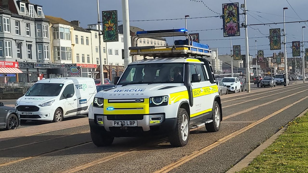 Beach Patrol Land Rover + Police Peugeot 308 Responding | Blackpool Beach Patrol / Lancashire Police