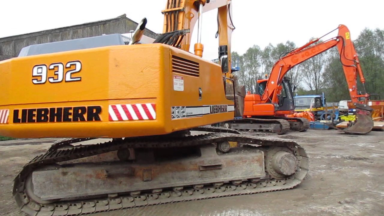The Auctioneer Ltd Presents: Machine Test Drive: LIEBHERR 30 TONNE EXCAVATOR