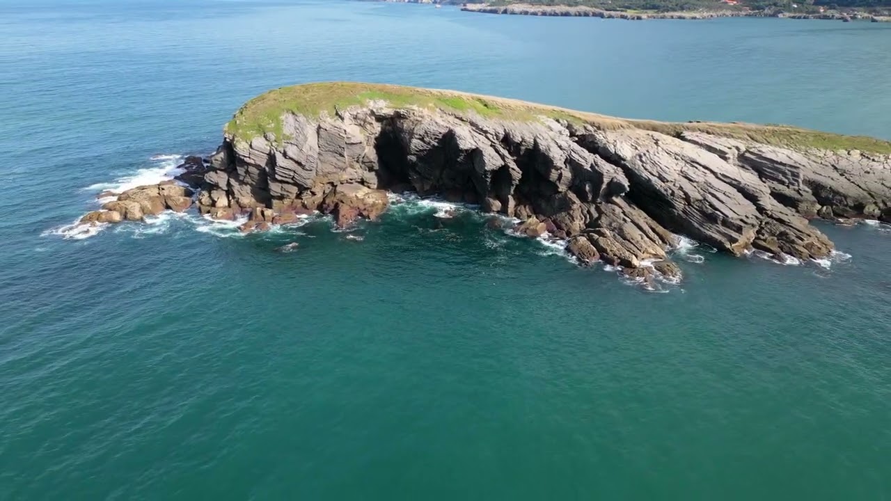 La Ballena - Sonabia - Castro Urdiales (EPIC MUSIC)
